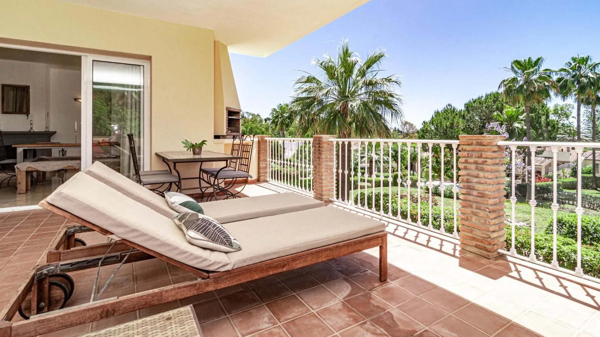 Lbp3- Comfortable Holiday Home, Golf Valley Marbella Apartament